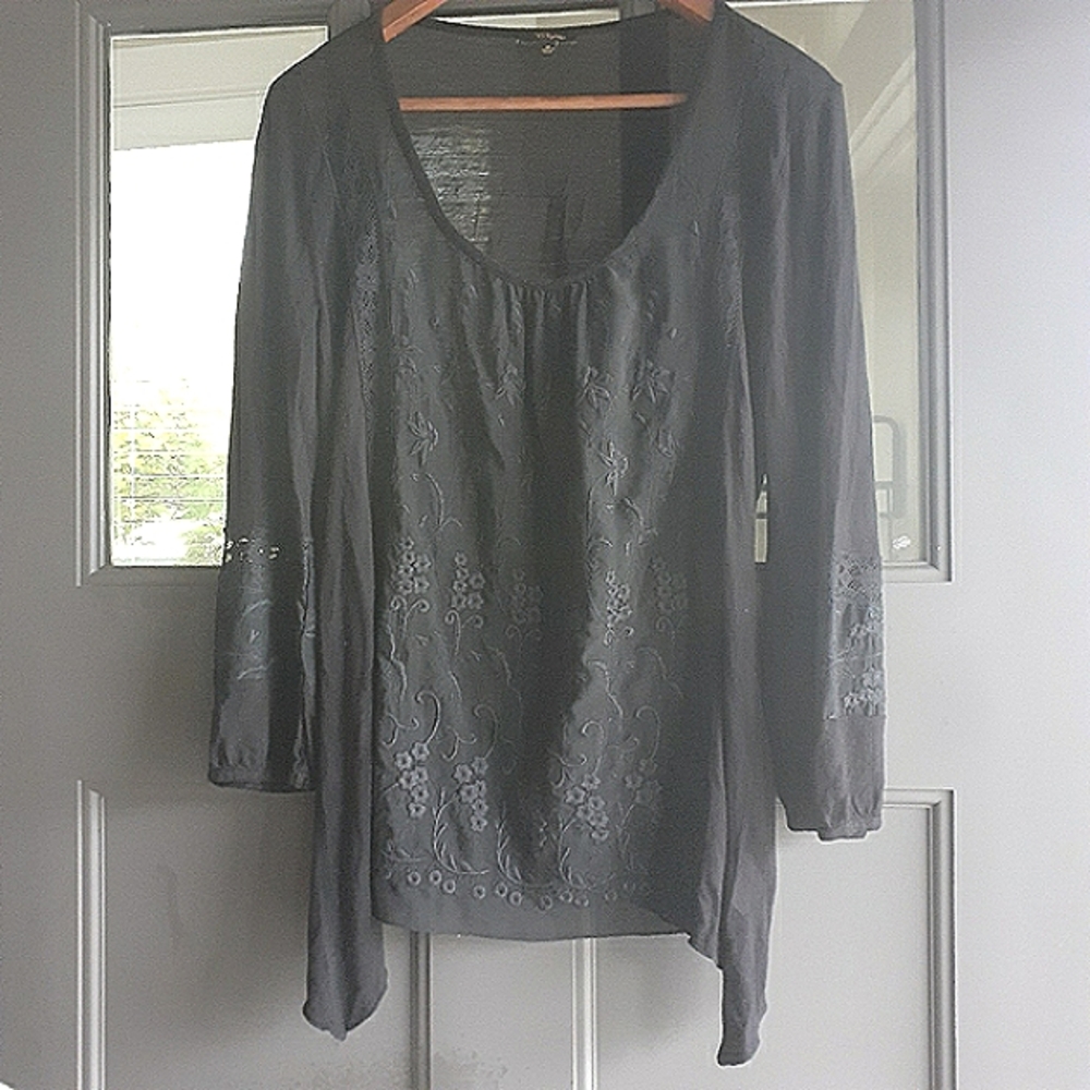 Cupio Floral Embroidered Mesh Overlay Peasant Top Black Size M